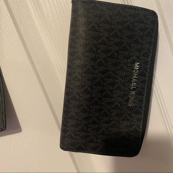 Michael Kors BUNDLE! jet set travel tote, wristlet and wallet set - Picture 7 of 13